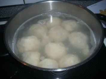 Topfen-Nougat-Knödel - Rezept - Bild Nr. 3