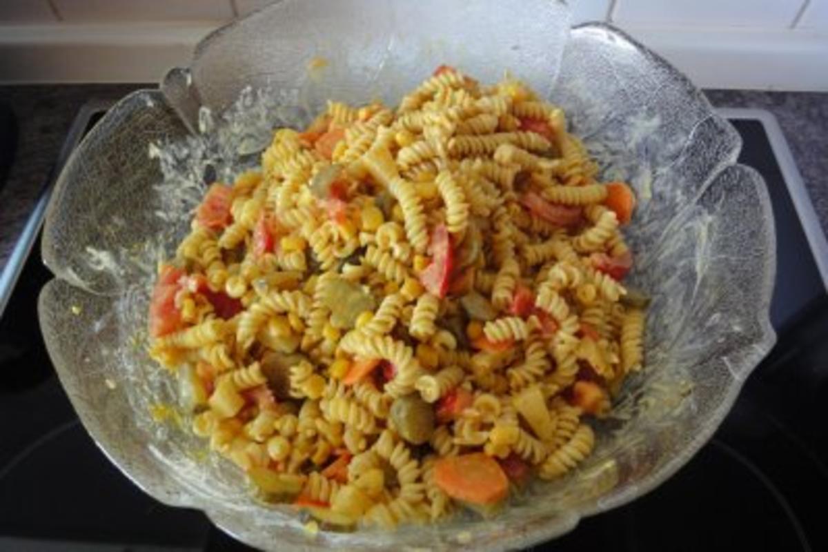 Nudelsalat mit Curry und Ananas - Rezept Gesendet von franzies