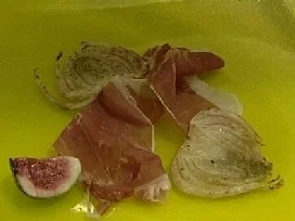 Rezept: Culatello di Zibello mit Fenchel, Feigen und Wildblütenhonig Culatello di Zibello mit Fenchel, Feigen und Wildblütenhonig - Rezept
