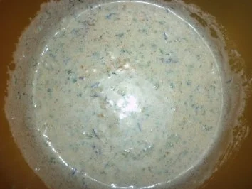 Rezept: Ingwer-Limetten-Frikadellen vom Grill mit Gurkensalat und kalter Tomatensauce Bild Nr. 6 Ingwer-Limetten-Frikadellen vom Grill mit Gurkensalat und kalter Tomatensauce - Rezept - Bild Nr. 6