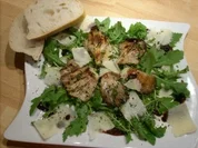 Austernpilze gegrillt auf Rucolabett mit Parmesan - Rezept