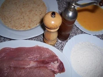 Rezept: Panierte Schweineschnitzel Bild Nr. 4 Panierte Schweineschnitzel - Rezept - Bild Nr. 4