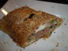 Pikanter Blätterteig-Strudel mit Zucchini und Schinken; auch als Vorspeise geeignet - Rezept