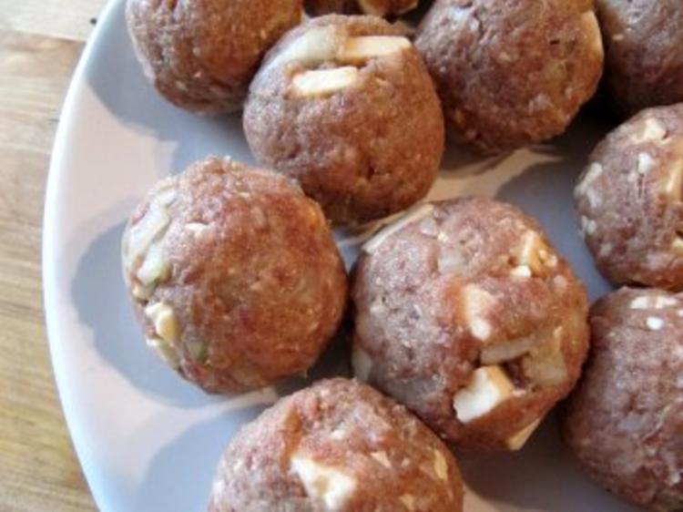 Mini-Frikadellen mit Feta - Rezept mit Bild - kochbar.de