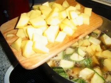 Rezept: Zuccinisuppe Bild Nr. 7 Zuccinisuppe - Rezept - Bild Nr. 7