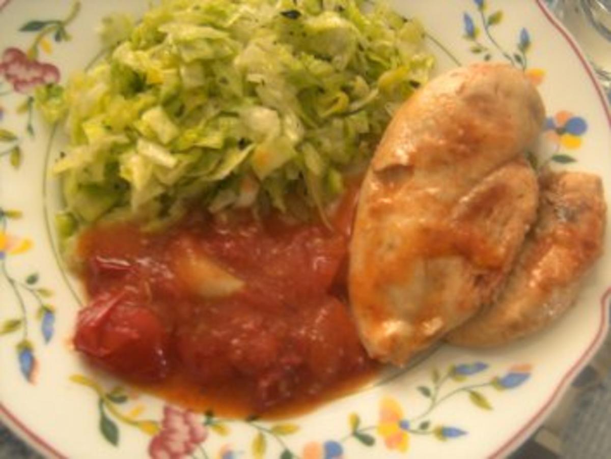 Hähnchenbrust in Tomaten u.Knoblauch geschmort - Rezept - kochbar.de