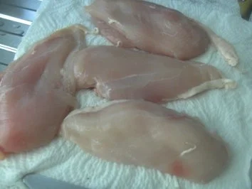 Hähnchenbrust in Tomaten u.Knoblauch geschmort - Rezept - Bild Nr. 2