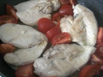 Hähnchenbrust in Tomaten u.Knoblauch geschmort - Rezept - Bild Nr. 4