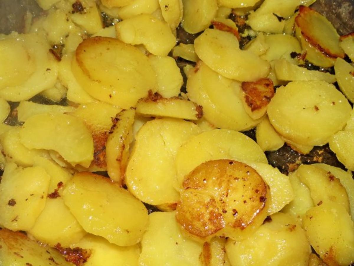 Bratkartoffeln mit Speck und Zwiebeln - Rezept - Bild Nr. 6