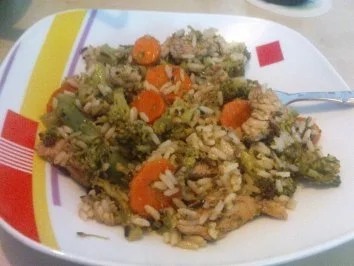 Reis-Broccolipfanne mit Hühnchen - Rezept - Bild Nr. 2