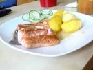 Rotfleischiges Forellenfilet mit Kartoffeln - Rezept
