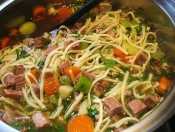 Nudelsuppe mit Rindfleisch ... - Rezept - Bild Nr. 7