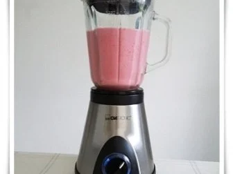 Rezept: Getränke: Banane - Erdbeeren - Fruchtshake Bild Nr. 7 Getränke: Banane - Erdbeeren - Fruchtshake - Rezept - Bild Nr. 7