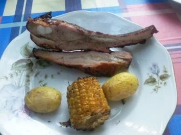 Daves Spareribs im neuen -Stil mit Folienkartoffeln und Zuckermais und Salat - Rezept - Bild Nr. 2