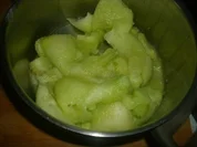 Rezept: Gelee aus Früchten die weg mussten Gelee aus Früchten die weg mussten - Rezept