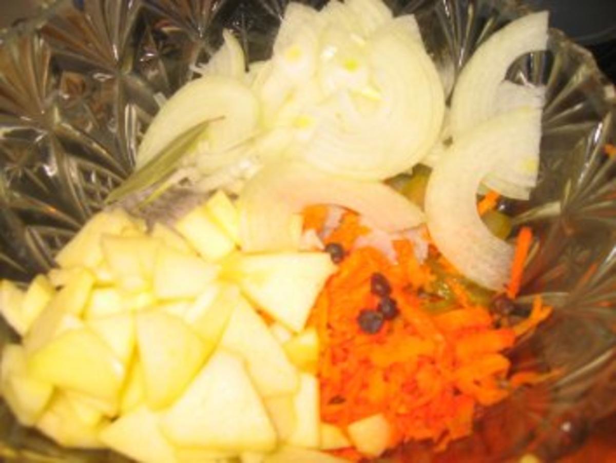 Salat: Lisa's Matjes Salat - Rezept - Bild Nr. 2