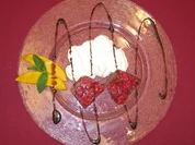 Grünteegelee mit frischen Himbeeren auf Limetten-Mascarponecreme - Rezept