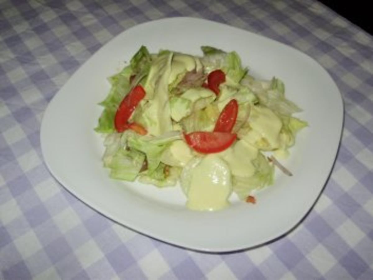 Sommersalat mit Eisbergsalat und Champignons frisch - Rezept mit Bild ...