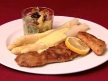 Kalbsschnitzel mit Bio-Spargel und Kartoffel-Gurkensalat (Eric Langner) - Rezept