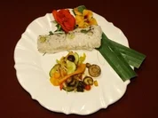 Rezept: Seewolf in Bananenblรคttern unter einer Salzkruste an Wok-Gemรผse (Estefania Kรผster) Seewolf in Bananenblรคttern unter einer Salzkruste an Wok-Gemรผse (Estefania Kรผster) - Rezept