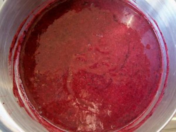 Einmachen: Heidelbeer Erdbeer Samt Marmelade - schnell & einfach - von ... Einmachen: Heidelbeer Erdbeer Samt Marmelade - schnell & einfach - von ...