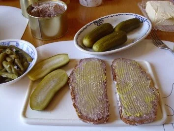 Schnellgurken im Steintopf - Rezept - Bild Nr. 2