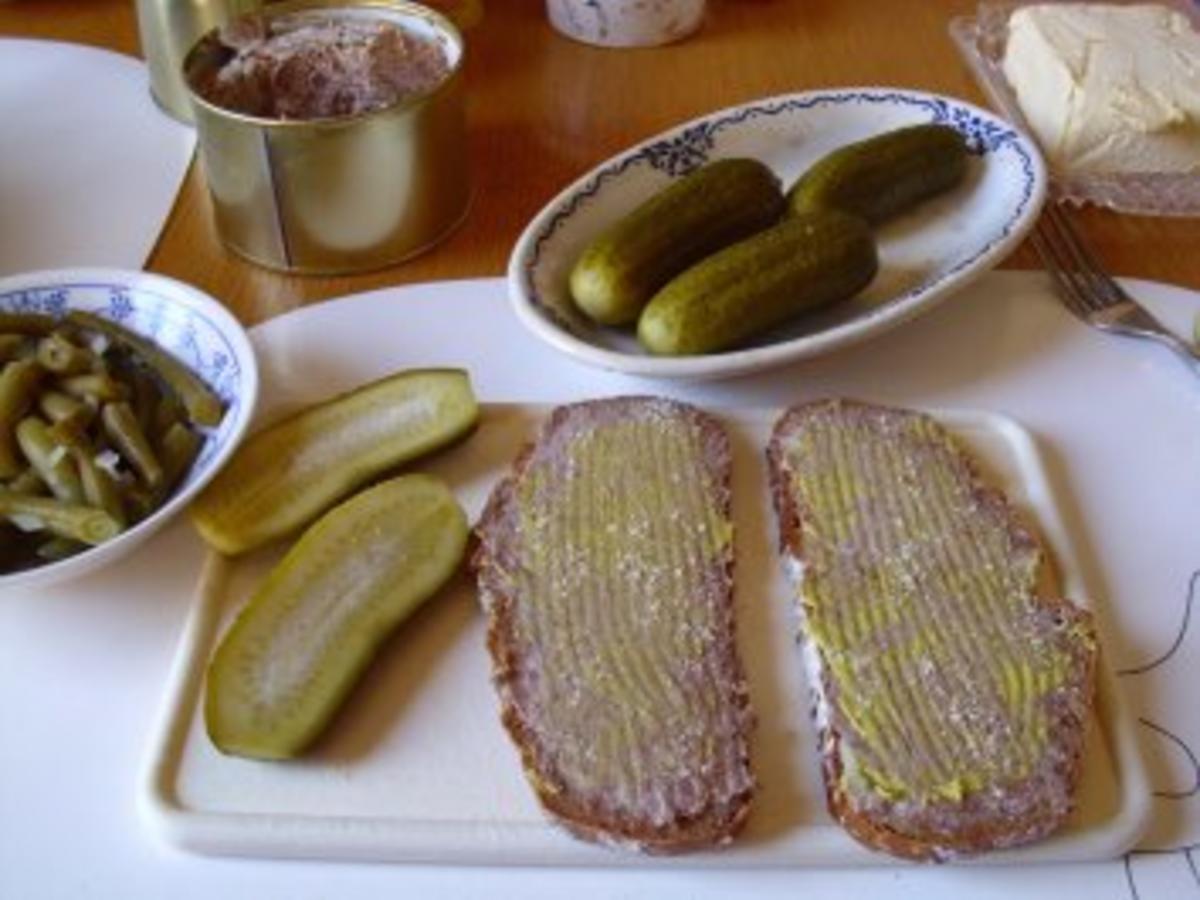 Schnellgurken im Steintopf Rezept mit Bild kochbar.de