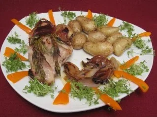 Rezept: Gebratenes Kaninchen mit Rosmarin, dazu Drillinge Gebratenes Kaninchen mit Rosmarin, dazu Drillinge - Rezept