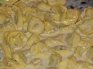 Tortellini mit Basilikum-Sahne - Rezept