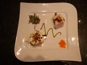 Törtchen vom Lachs- und Forellentatar an Avocadocreme u. Kabeljau-Crostinis - Rezept