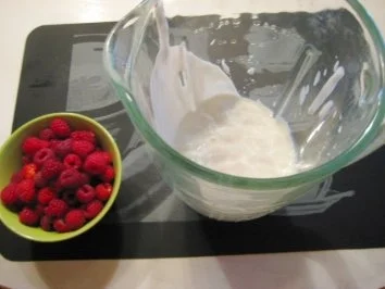 Rezept: Joghurtdrink mit Himbeeren Lactosefrei Bild Nr. 3 Joghurtdrink mit Himbeeren Lactosefrei - Rezept - Bild Nr. 3