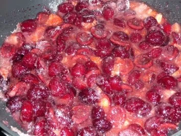 Rezept: Erdbeer - Kirschmarmelade Bild Nr. 4 Erdbeer - Kirschmarmelade - Rezept - Bild Nr. 4