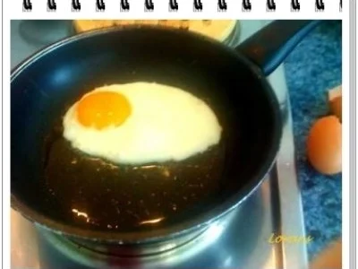 Spiegelei auf Kartoffelbett mit kaltem Buttermilch - Rezept - Bild Nr. 7