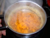 Rezept: SALAT: Möhrensalat mit Frühlingszwiebeln SALAT: Möhrensalat mit Frühlingszwiebeln - Rezept