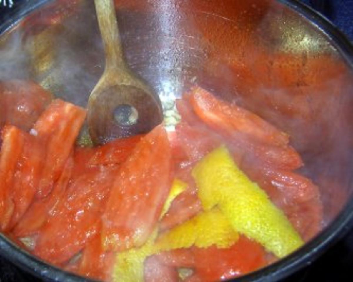 Gefüllter Büffelmozzarella, im Speckmantel gebraten, auf lauwarmen Tomatenbett - Rezept - Bild Nr. 8