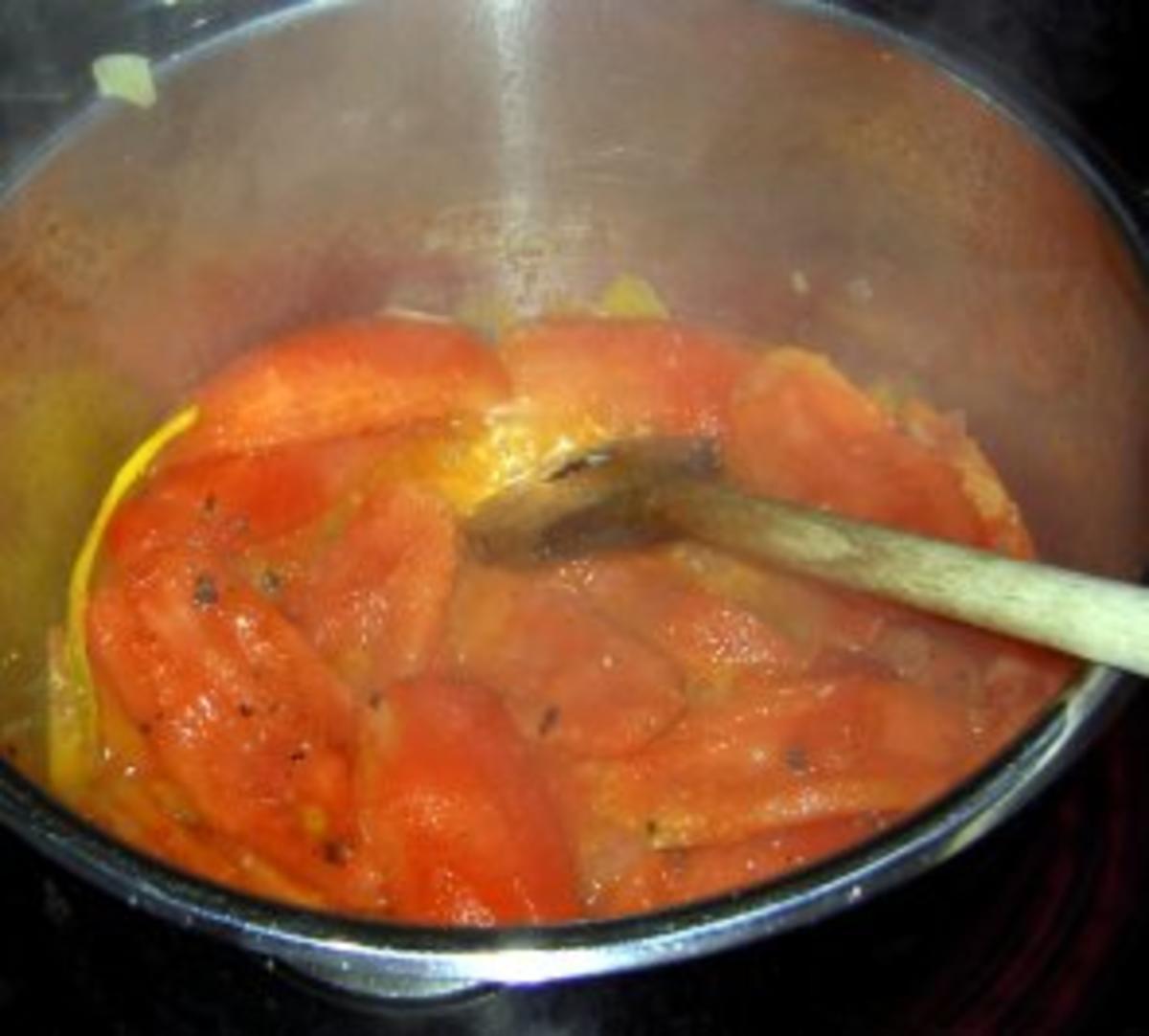 Gefüllter Büffelmozzarella, im Speckmantel gebraten, auf lauwarmen Tomatenbett - Rezept - Bild Nr. 9