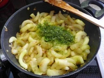 Rezept: Gemüsebeilage : Schmorgurken Bild Nr. 3 Gemüsebeilage : Schmorgurken - Rezept - Bild Nr. 3