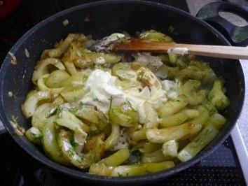 Rezept: Gemüsebeilage : Schmorgurken Bild Nr. 4 Gemüsebeilage : Schmorgurken - Rezept - Bild Nr. 4