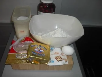 Kirsch - Streusel - Kuchen - Rezept - Bild Nr. 3