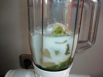 Eis-Birne -Kiwi-Buttermilch - Rezept - Bild Nr. 2