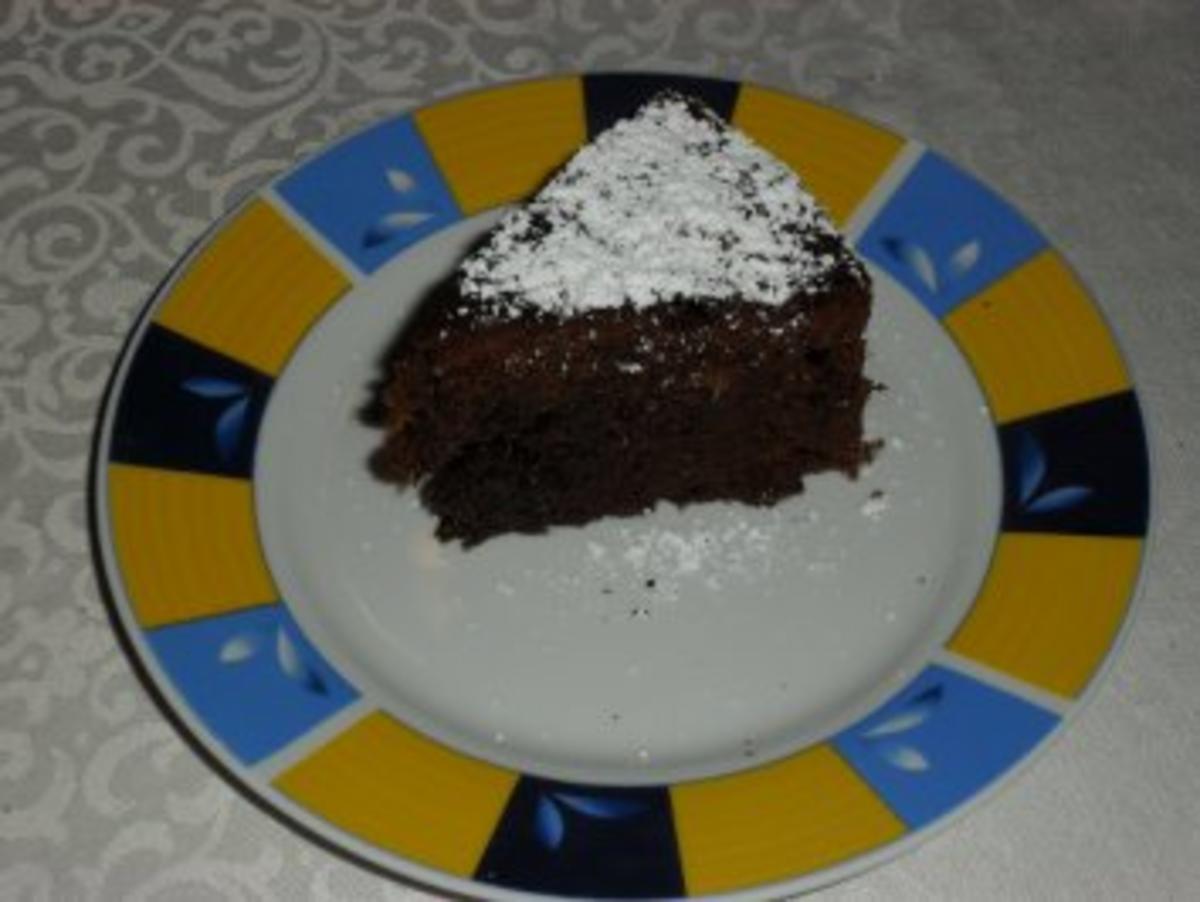 Kleiner Schokoladen-Walnuss-Kuchen - Rezept