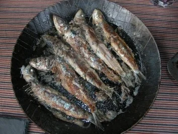 Rezept: Sardinen aus der Pfanne serviert Bild Nr. 3 Sardinen aus der Pfanne serviert - Rezept - Bild Nr. 3
