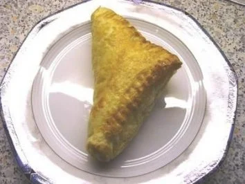 Blätterteigtaschen (herzhaft) - Rezept