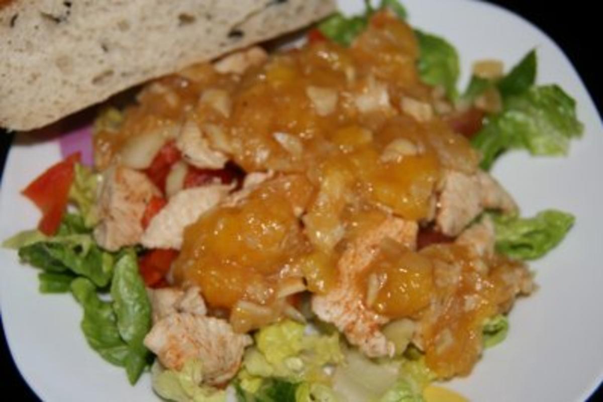 Bilder für Vorspeise: Salat mit Pute und Mangodressing - Rezept