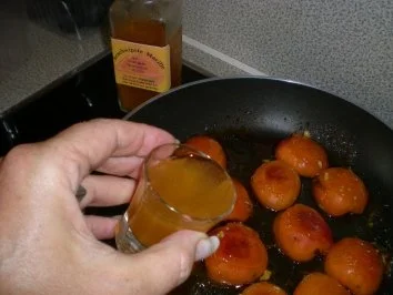 Rezept: Eis - Marillen - "Knödel" im Glas Bild Nr. 4 Eis - Marillen - "Knödel" im Glas - Rezept - Bild Nr. 4