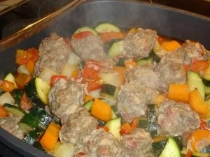 sommerlicher Gemüse-Hackfeisch-Topf - Rezept