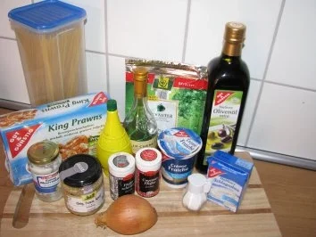 Rezept: Garnelen in Kräuter-Weißweinsoße mit Spaghetti Bild Nr. 2 Garnelen in Kräuter-Weißweinsoße mit Spaghetti - Rezept - Bild Nr. 2