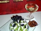 Rezept: Gefüllte Weintrauben mit gerösteten Mandeln Gefüllte Weintrauben mit gerösteten Mandeln - Rezept