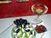 Gefüllte Weintrauben mit gerösteten Mandeln - Rezept