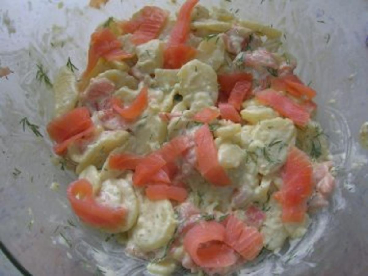 Kartoffelsalat mit Lachs - Rezept - Bild Nr. 4